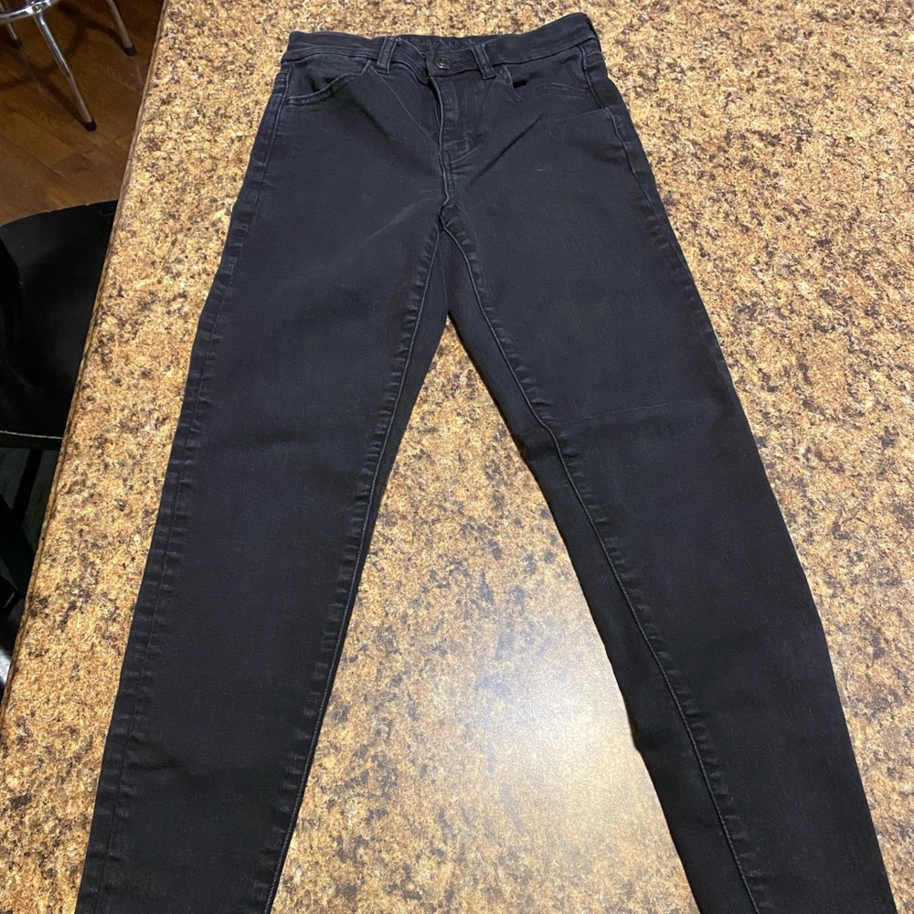 AEO size 2 curvy black jegging